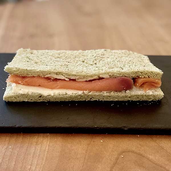Sándwich de salmón y queso Harina